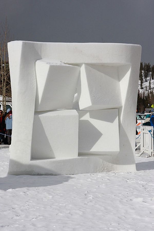 Ice and Snow Sculptures by techblogstop