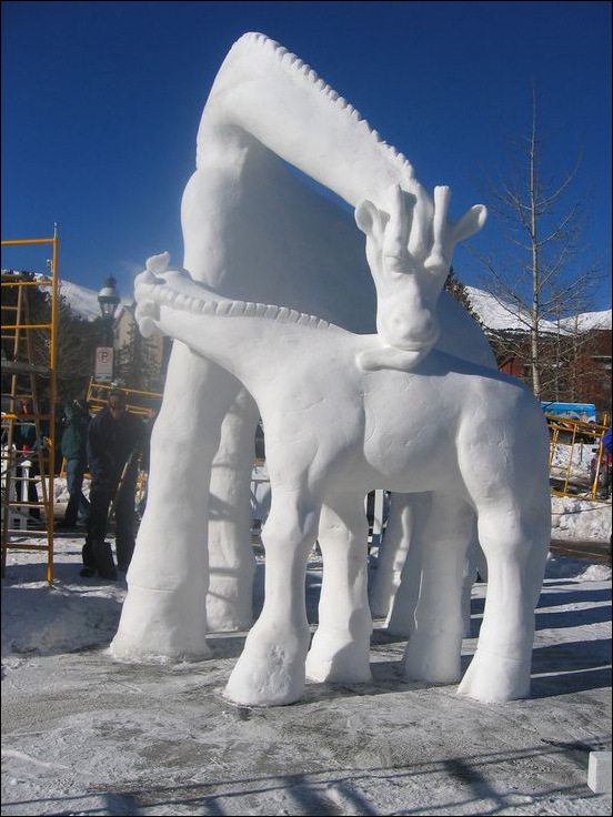 Ice and Snow Sculptures by techblogstop