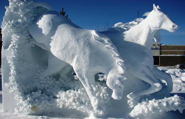 Ice and Snow Sculptures by techblogstop