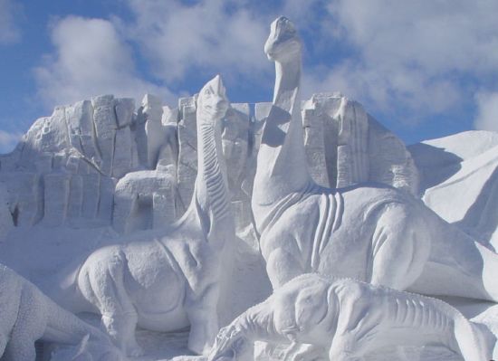 Ice and Snow Sculptures by techblogstop